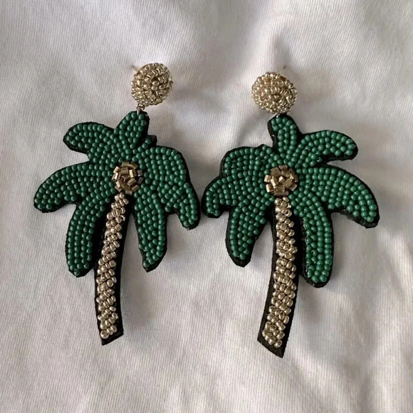 NEW Green and Gold Beaded Palm Tree Lisi Lerch Statement Earrings - Picture 1 of 4